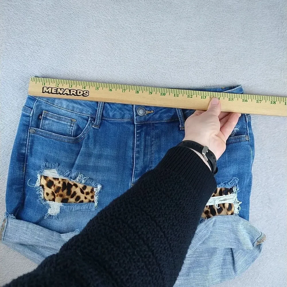 Judy Blue High Rise Cuffed Leopord Denim Shorts Women's 1XL Distressed cutoffs - Picture 4 of 12